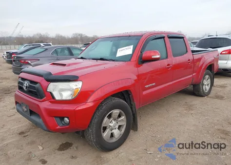 2015 Toyota Tacoma Base V6 z USA, uszkodzony, nr VIN 3TMMU4FN8FM079360
